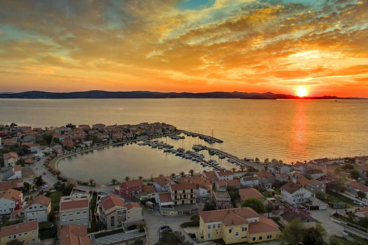 Apartments With A Parking Space Bibinje, Zadar - 18843 Kültér fotó